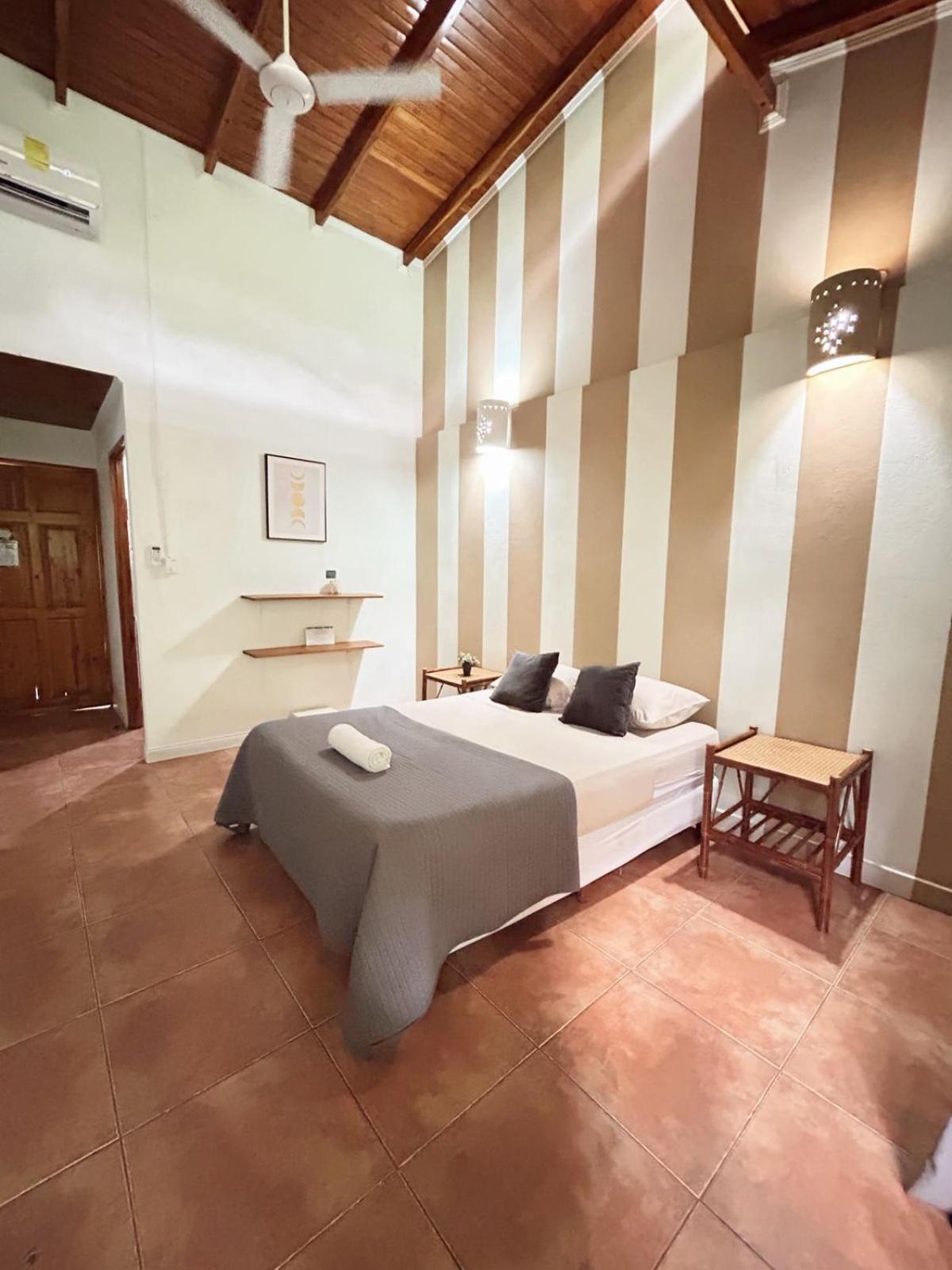 Point Break Santa Teresa Hotel Playa Santa Teresa  Exterior photo
